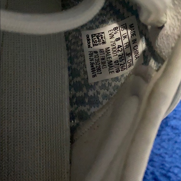 Adidas Yeezy Boost 350 V2 “Cloud White” - Picture 6 of 6